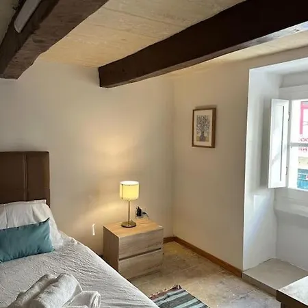 Traditional Townhouse On The Main Street In Blue Door * La Valeta