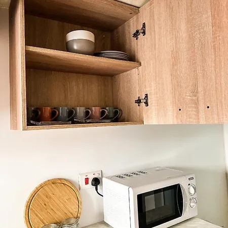 Traditional Townhouse On The Main Street In Blue Door *